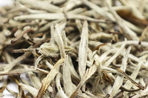 Самые популярные виды зеленого чая: порох, лунцзин (lung ching), сенча